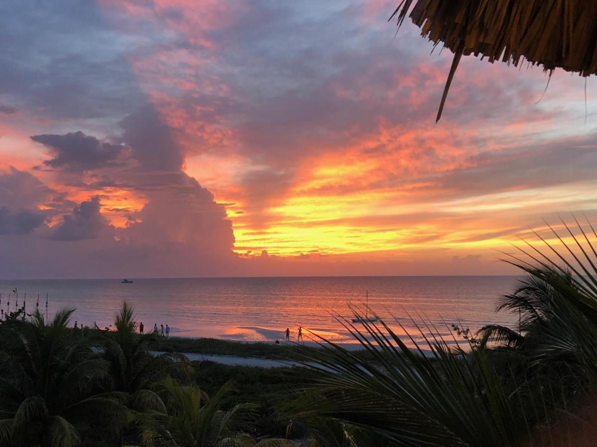 Hotelito Crismi ホルボックス島 エクステリア 写真